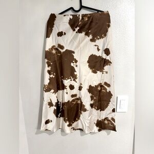 Satin midi skirt - Never Worn